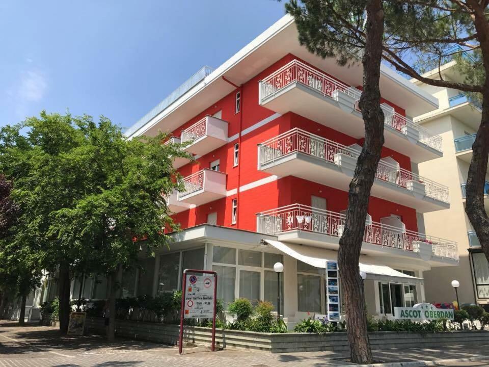 Ciccio Hotel Мизано-Адриатико Экстерьер фото